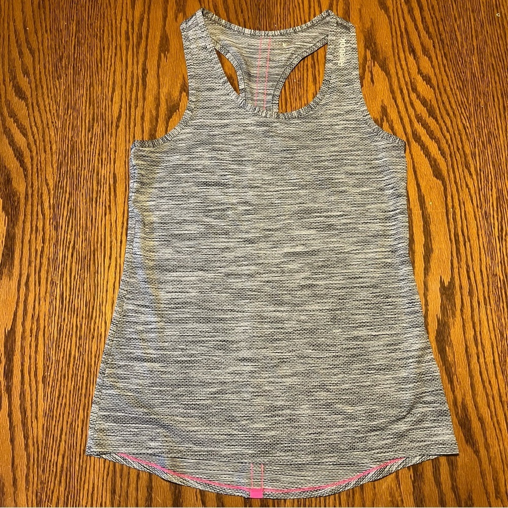 Reebok Tank Top - Picture 2 of 6
